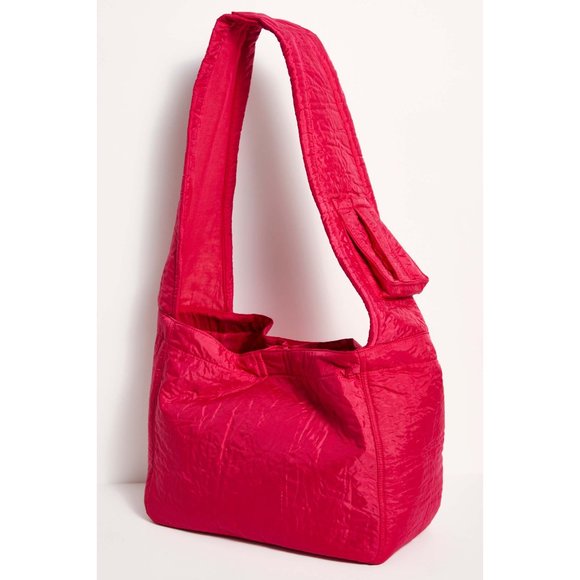 Free People Handbags - 🎉LAST CHANCE🎉 NWT Free People WTF Oversized Puffer Sling Bag / Pink